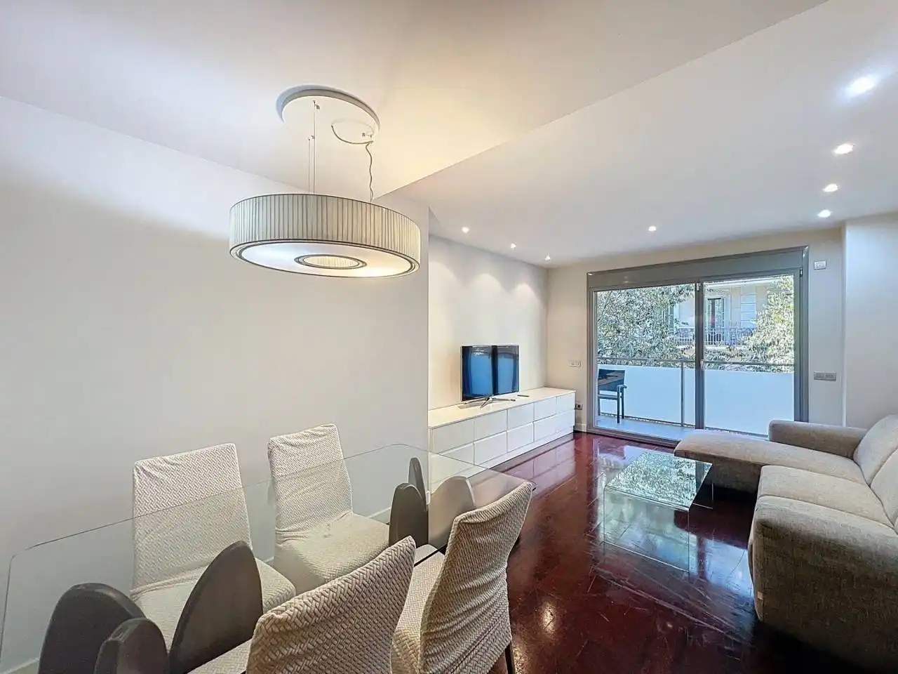 Flat for sale in Calle París, imagen 2
