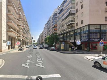 Local comercial en venda a Triana