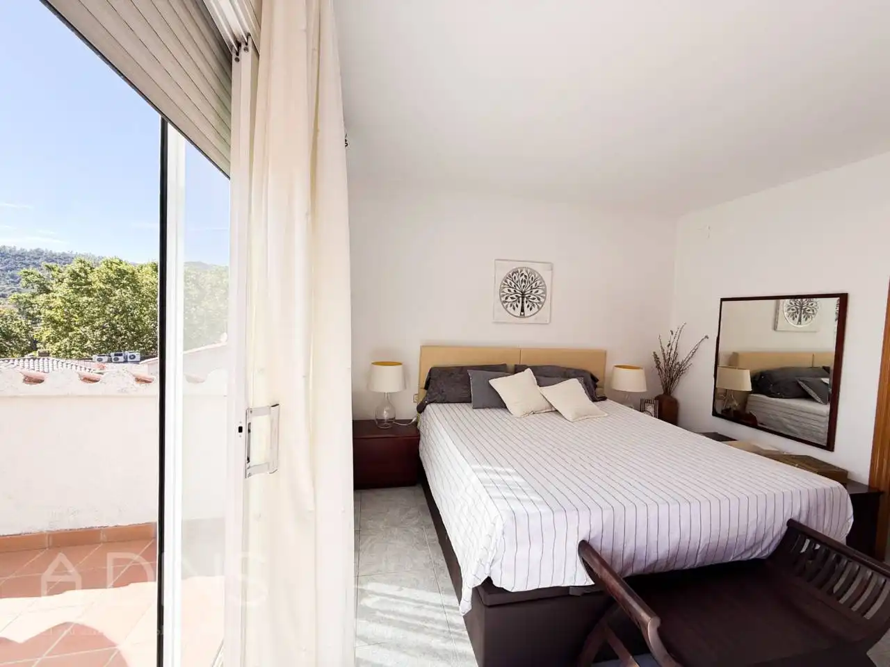 Casa amb jardí en venda a Avenida Puigdomi, imagen 5