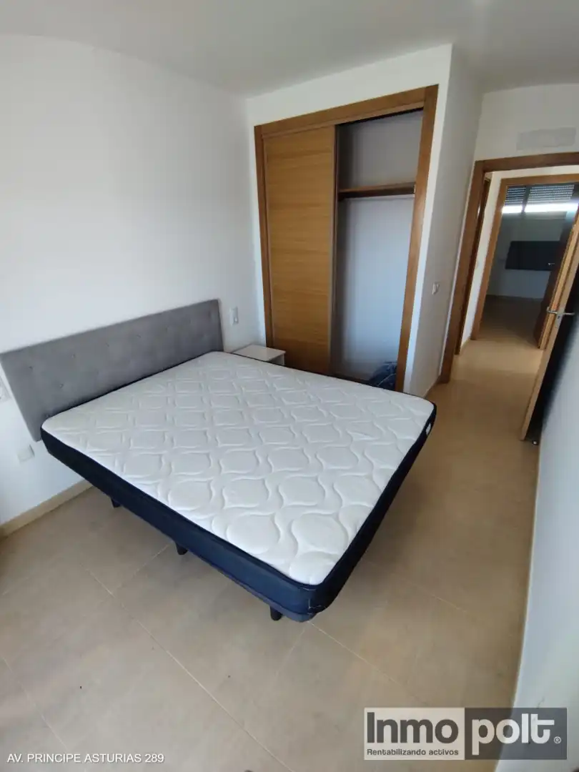 Habitación de Apartamento de alquiler en Torre-Pacheco con Jardín privado, Terraza y Amueblado