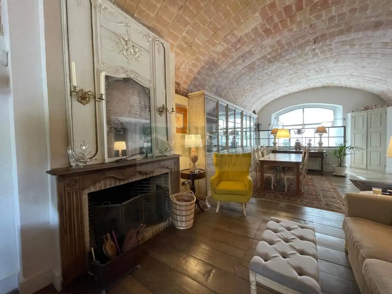 Wohnzimmer von Country house zur Miete in Navata mit Klimaanlage, Heizung und Privatgarten