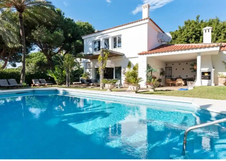 Xalet amb piscina en venda a Elviria - Cabopino, imagen 3