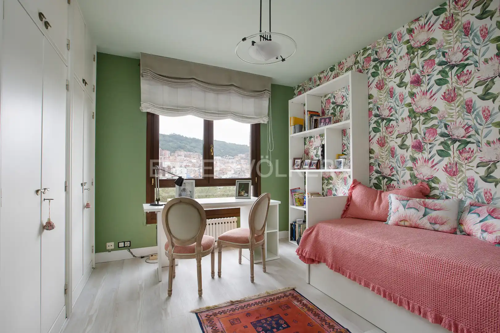 Habitación de Ático en venta en Bilbao  con Calefacción, Parquet y Terraza