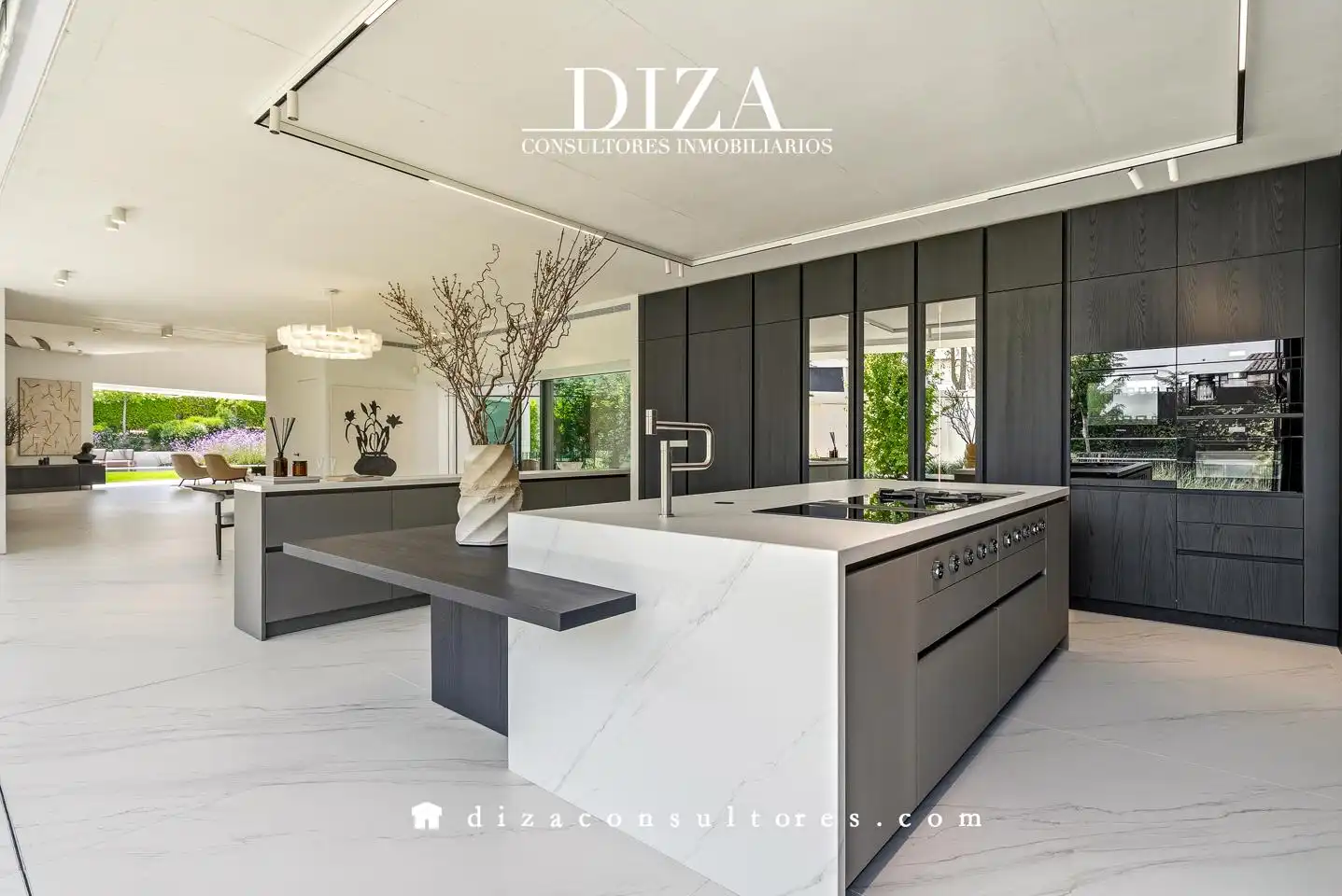 Cocina de Casa o chalet en venta en Pozuelo de Alarcón con Aire acondicionado, Calefacción y Jardín privado