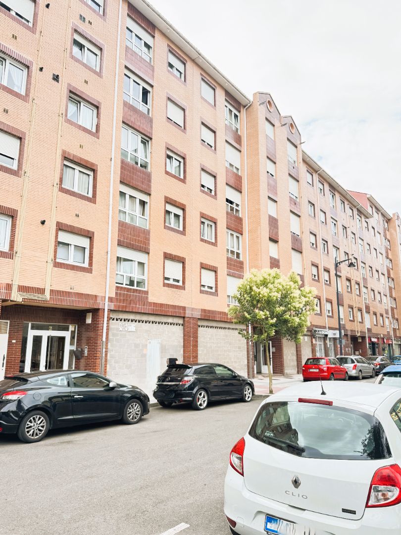Exterior view of Flat for sale in Corvera de Asturias  with Heating, Parquet flooring and Storage room