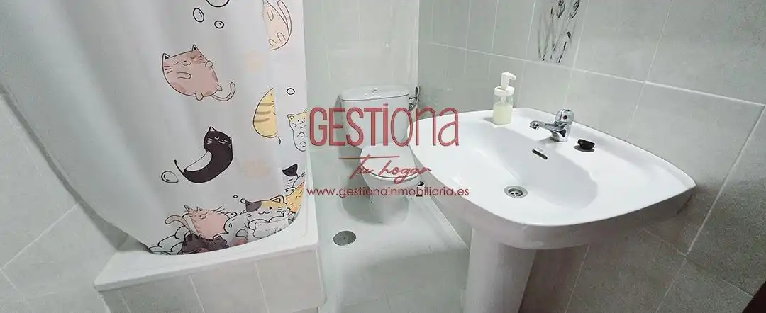 Baño de Ático en venta en Noja con Terraza, Balcón y Piscina comunitaria