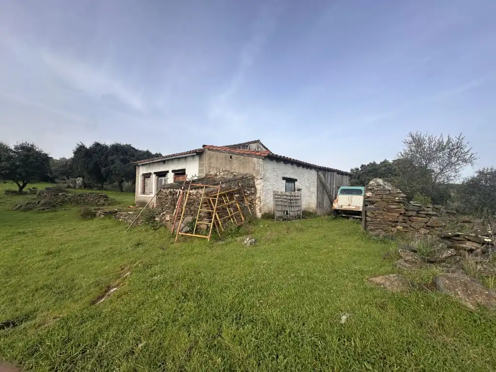 Country house zum Verkauf in Valencia de Alcántara