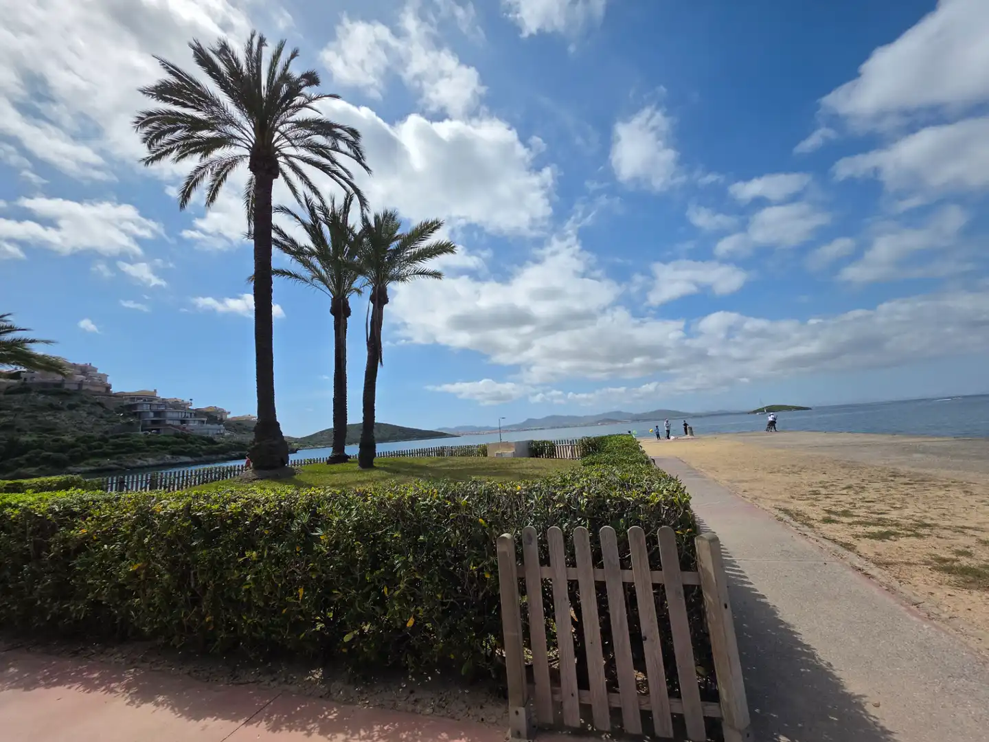Vista exterior de Apartamento en venta en La Manga del Mar Menor con Aire acondicionado, Terraza y Trastero