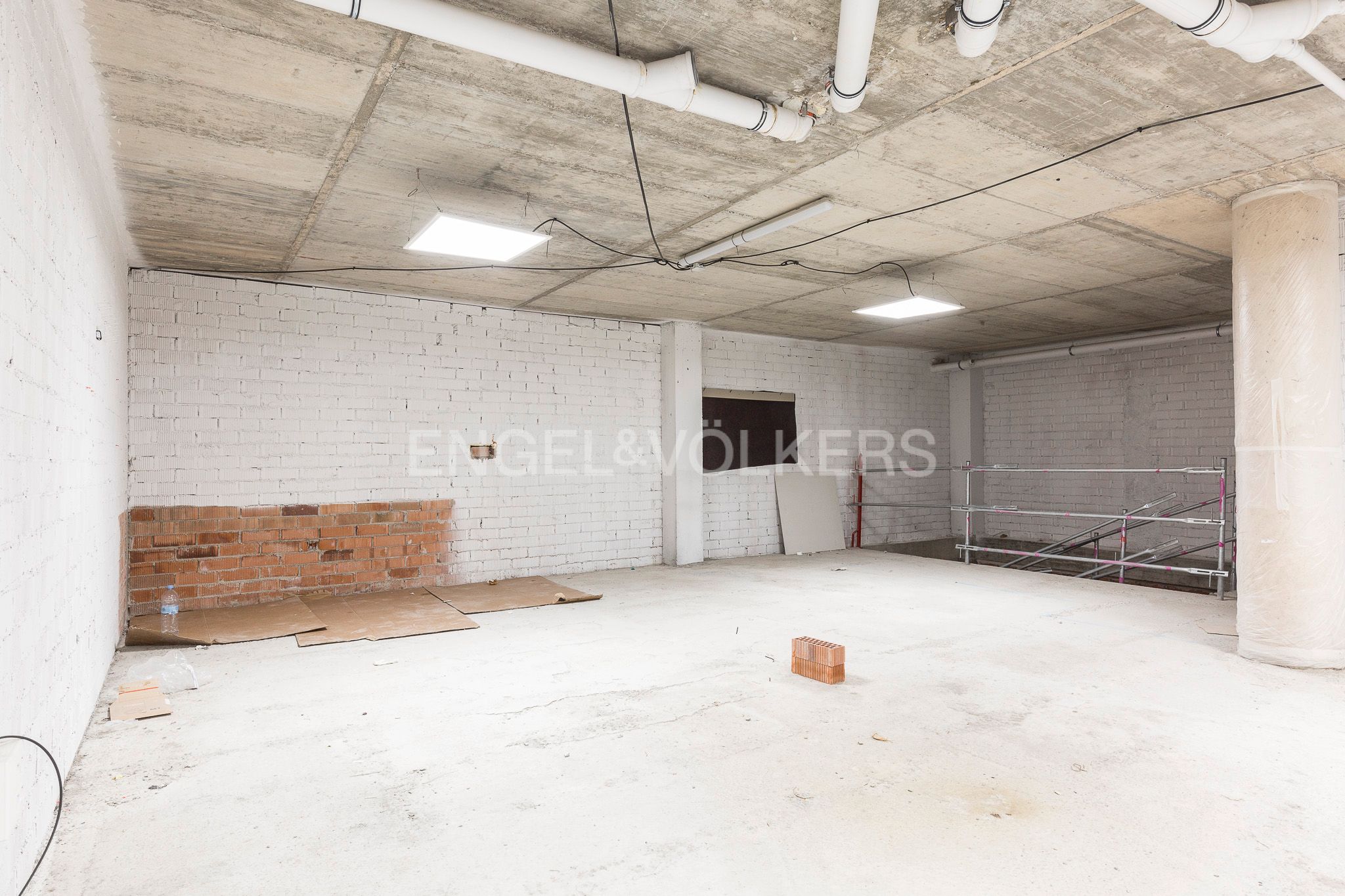 Premises for sale in  Barcelona Capital