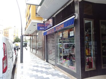 Local comercial en venda a Avenida Portugal 11