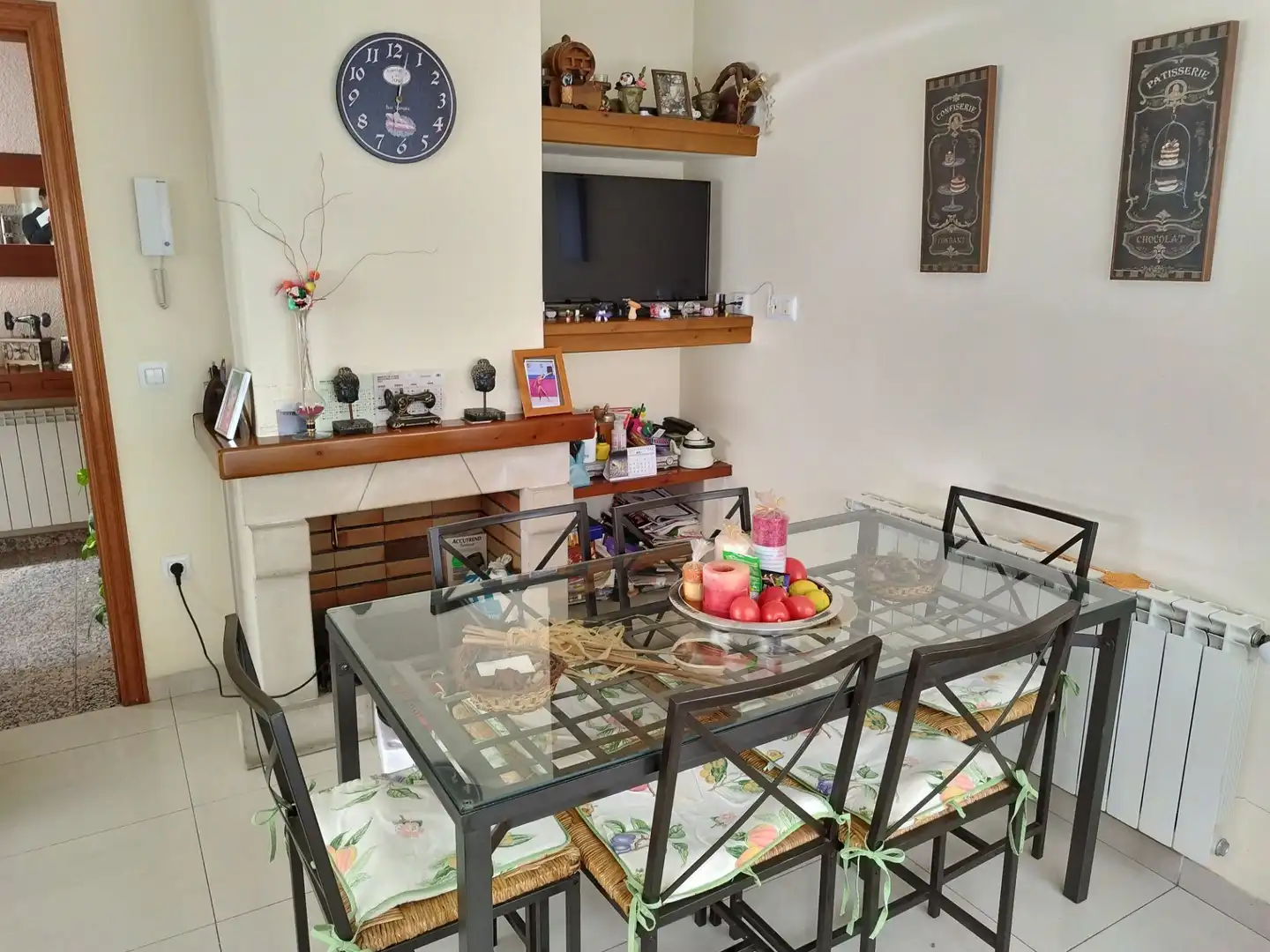 Comedor de Casa o chalet en venta en Riudellots de la Selva con Aire acondicionado, Calefacción y Jardín privado