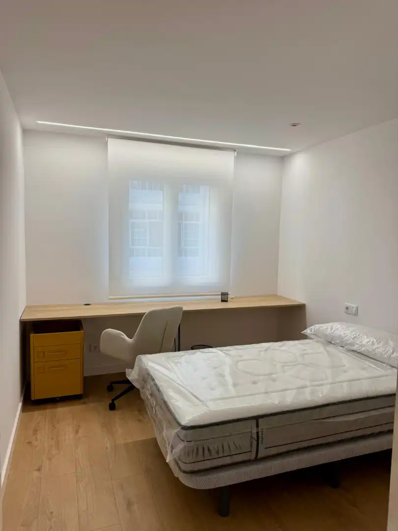 Habitación de Piso de alquiler en Santiago de Compostela  con Amueblado