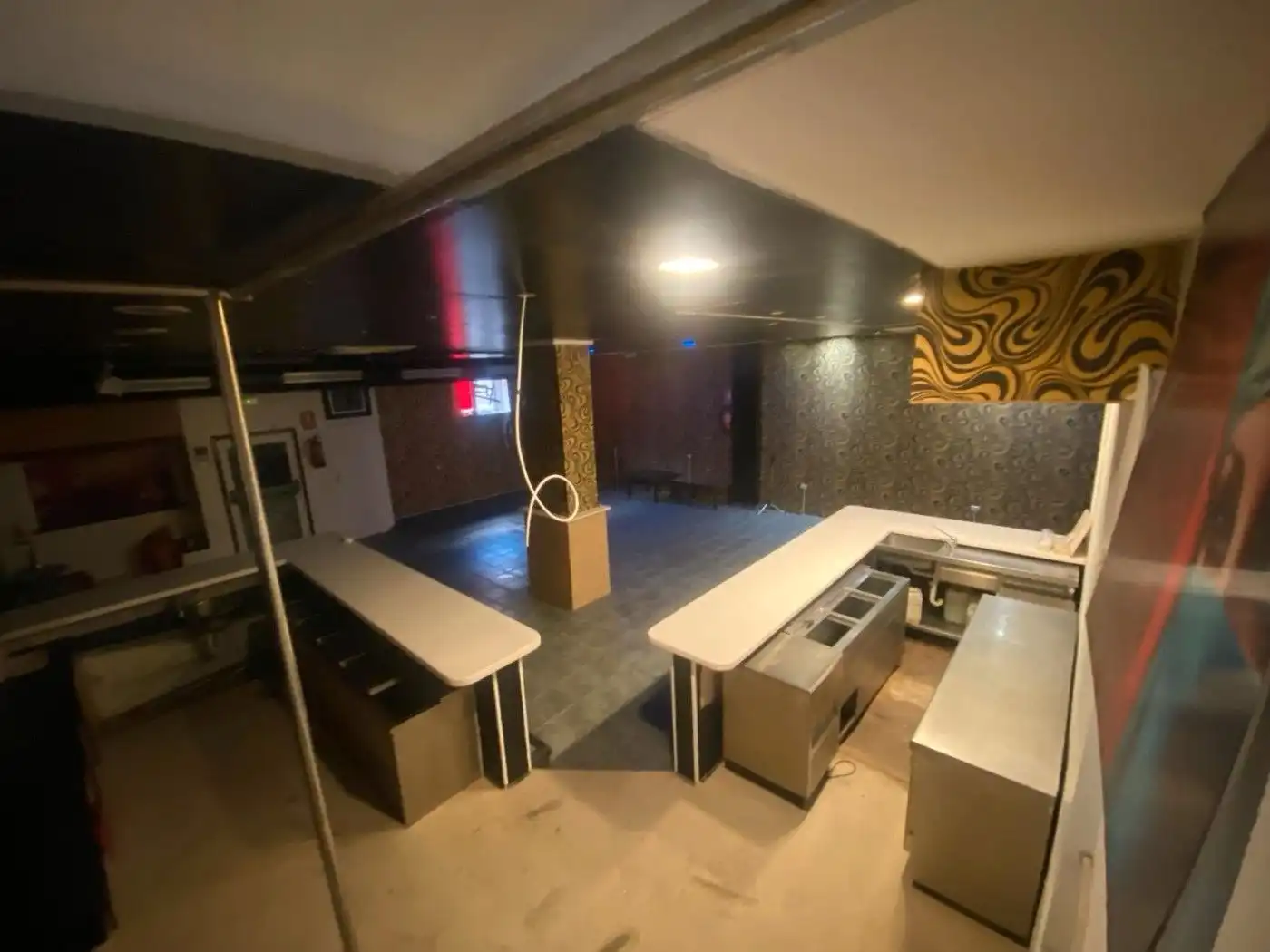 Business premises for transfer in Almadrava - Canyelles - Puig-Rom, imagen 9