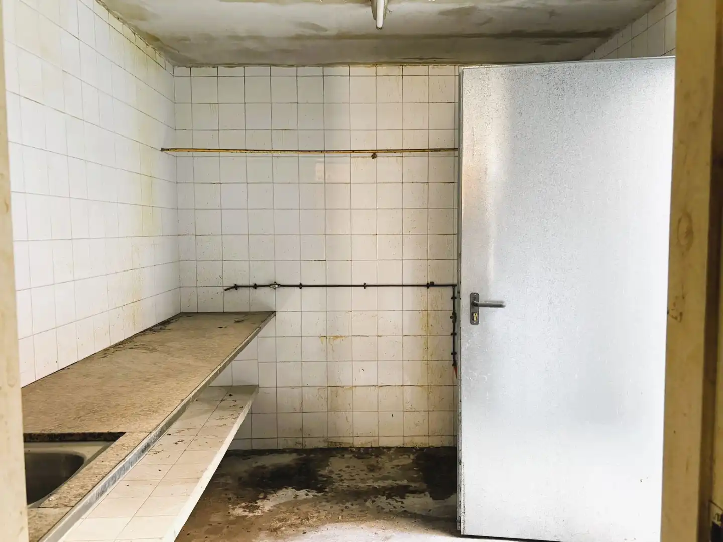 Küche von Geschaftsraum zum Verkauf in Barbens