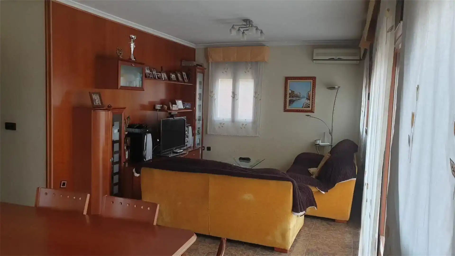 Living room of Flat for sale in Santa María de Huerta  with Air Conditioner, Furnished and Oven