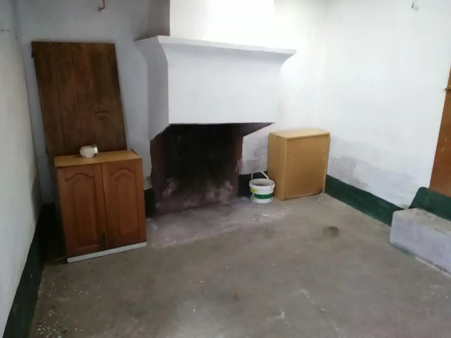 Country homes for sale in Montemolín
