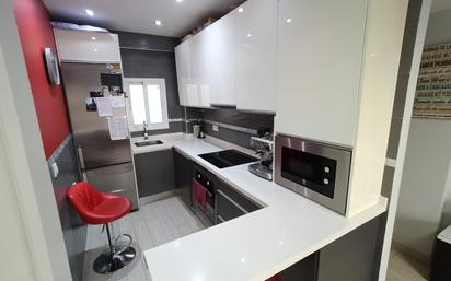 Kitchen of Flat for sale in Dos Hermanas