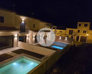 Vista exterior de Casa adosada en venda en Alaró amb Terrassa i Piscina