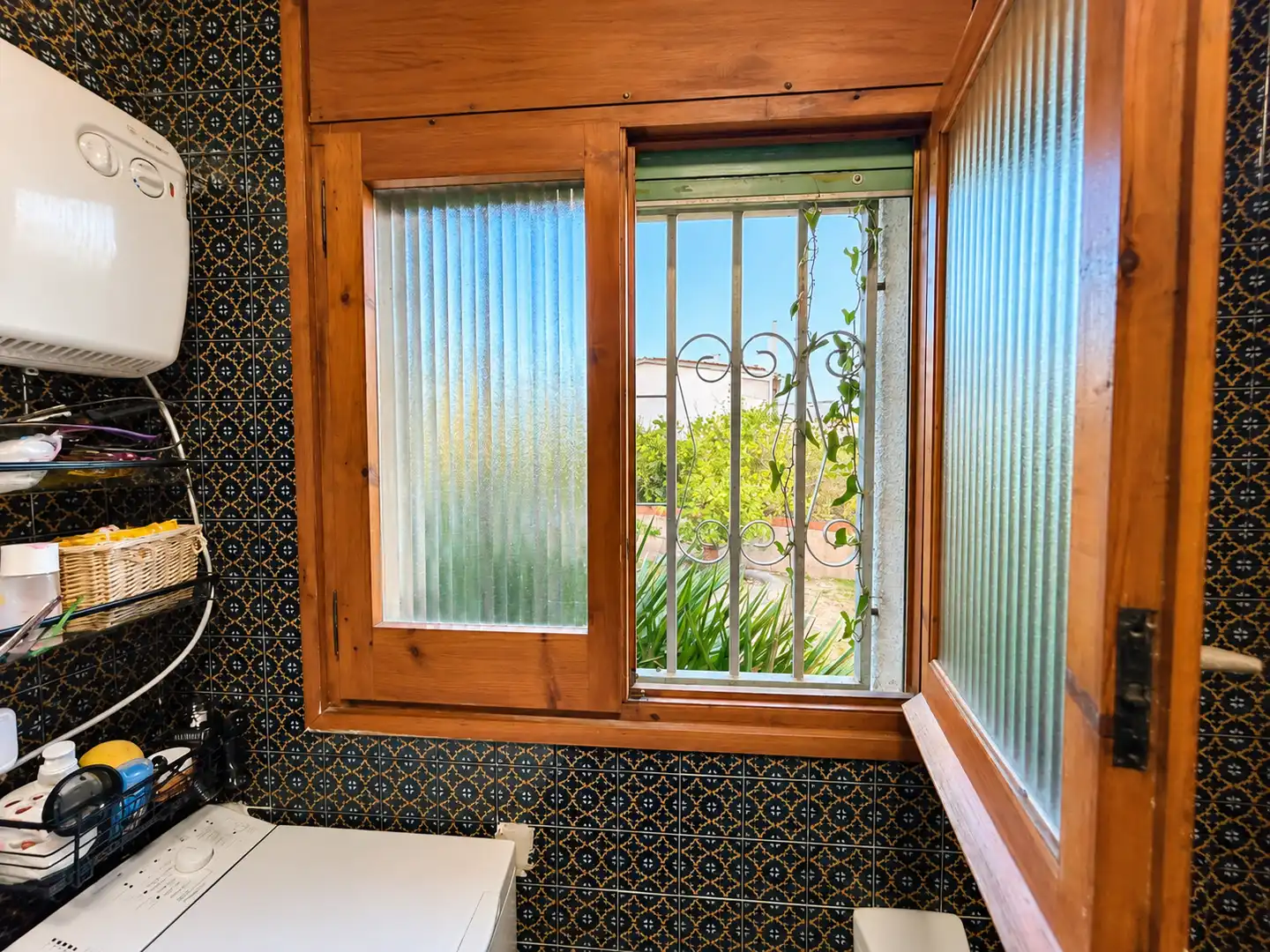 Detached house with pool for sale in Carrer de la Violeta 4, imagen 25