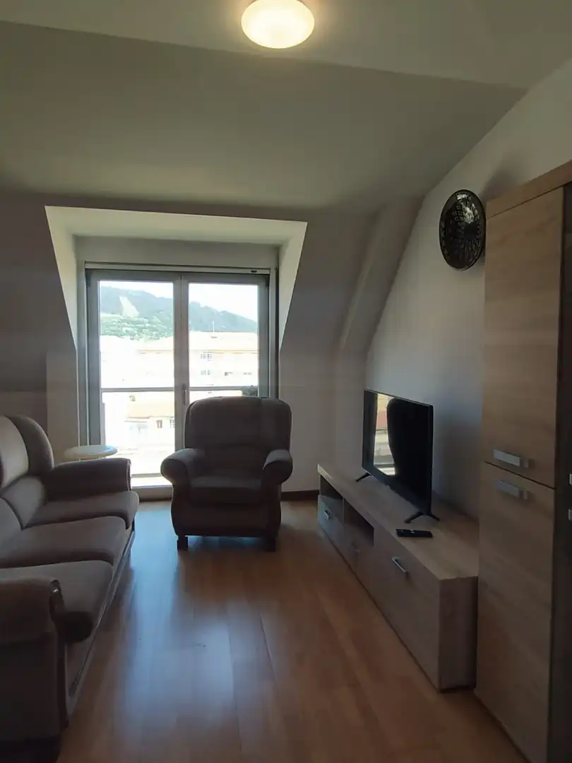 Sala de estar de Ático en venta en Cariño con Parquet, Amueblado y Horno