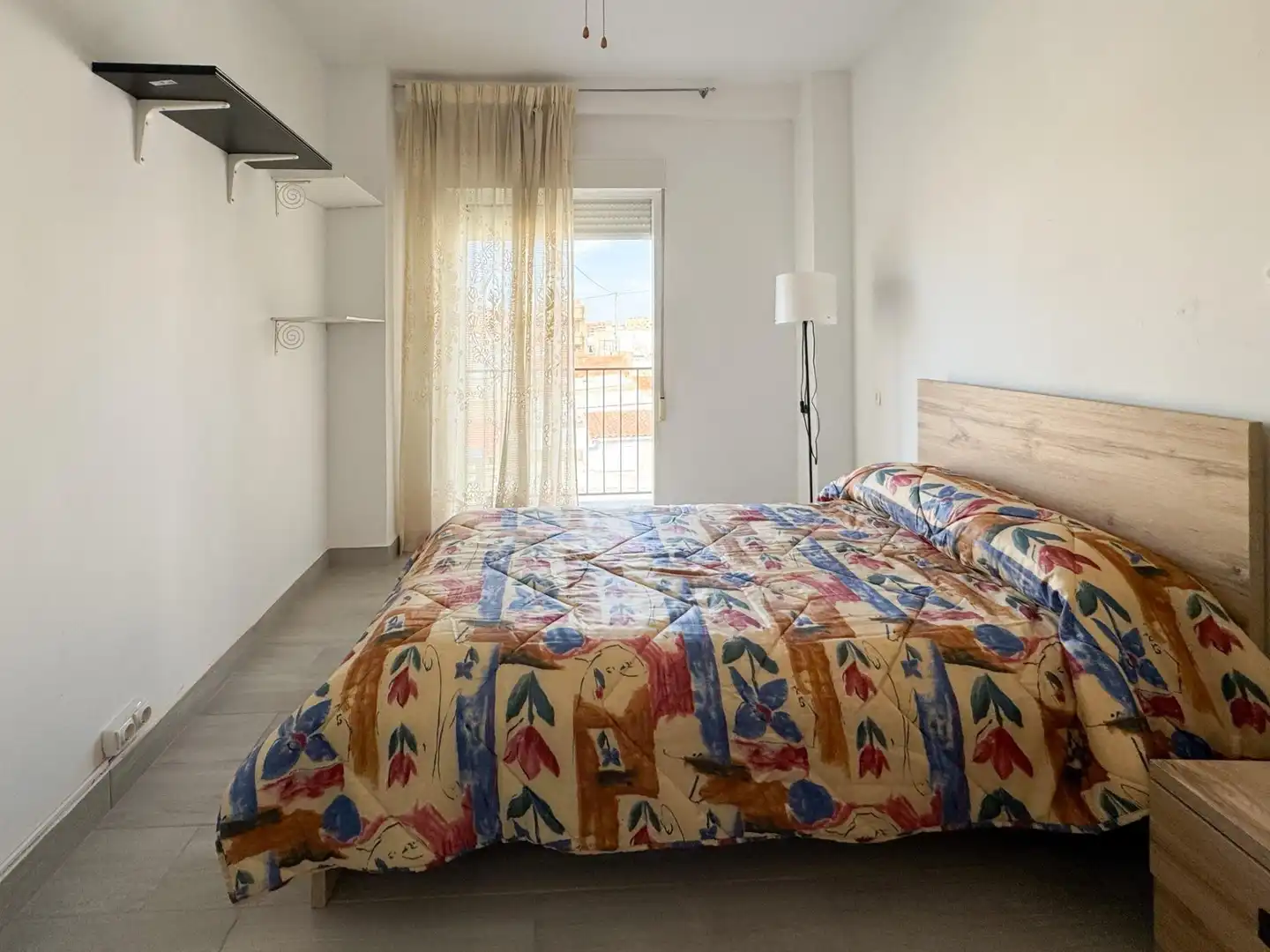 Habitación de Piso de alquiler en Alicante / Alacant con Amueblado y Balcón