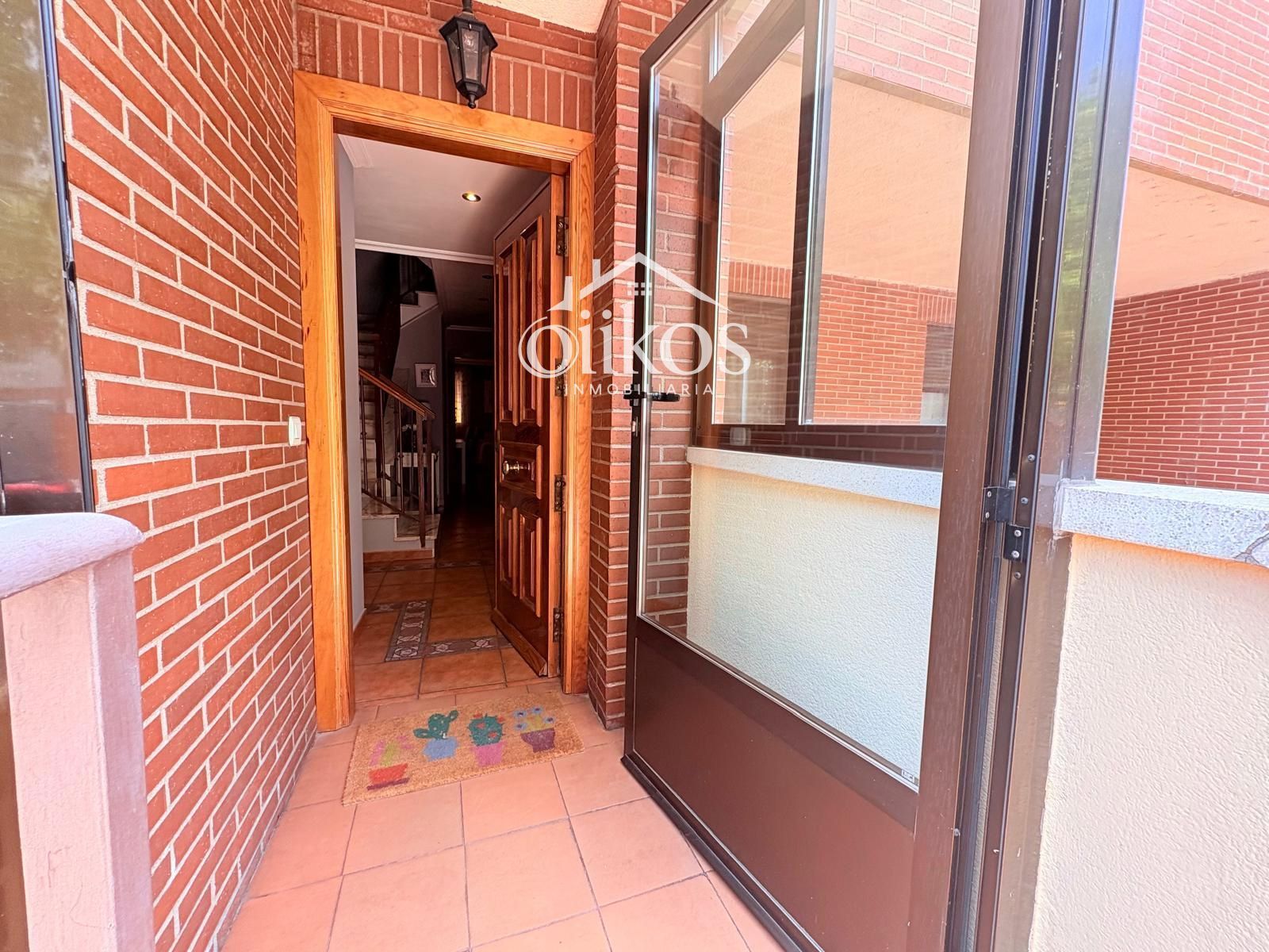Single-family semi-detached for sale in Salamanca Capital  with Heating, Parquet flooring and Swimming Pool