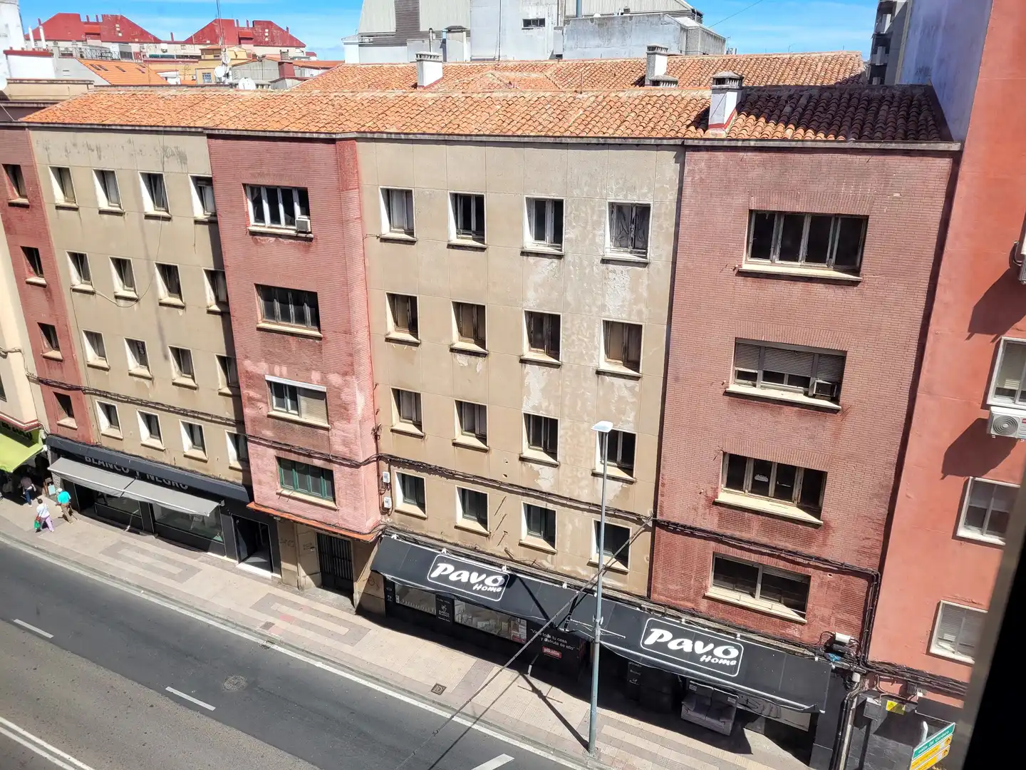 Vista exterior de Piso en venta en Cáceres