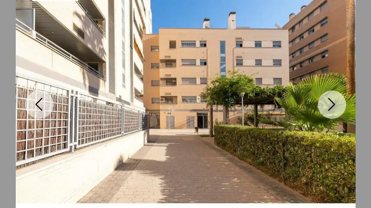Außenansicht von Wohnungen zur Miete in Granada mit Klimaanlage, Privatgarten und Gemeinschaftspool