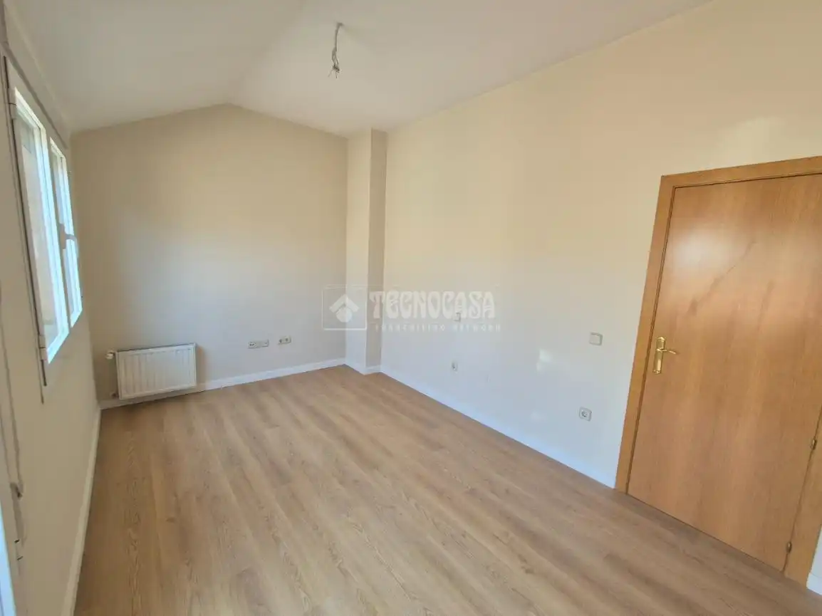 Habitación de Piso en venta en Sigüenza con Calefacción y Terraza