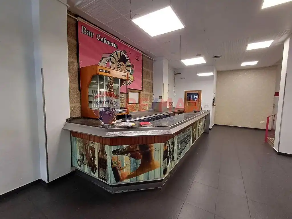 Local comercial en venda a Avenida do Fragoso, imagen 36