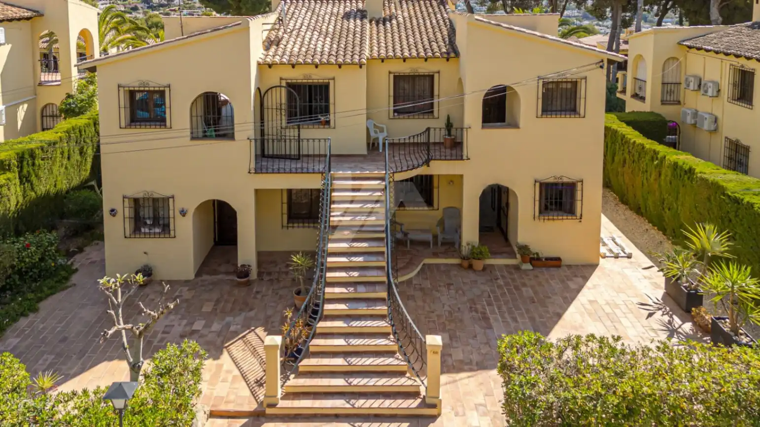 Vista exterior de Apartament en venda en Moraira amb Aire condicionat, Calefacció i Jardí privat