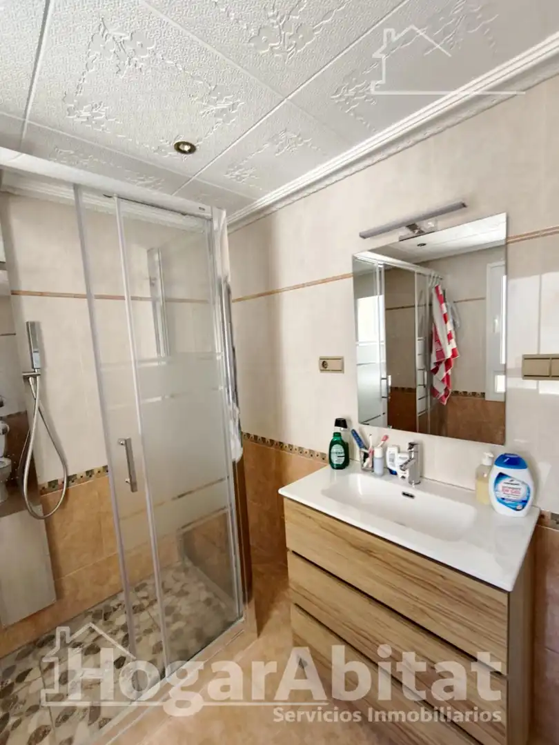 Baño de Piso en venta en Alginet con Terraza