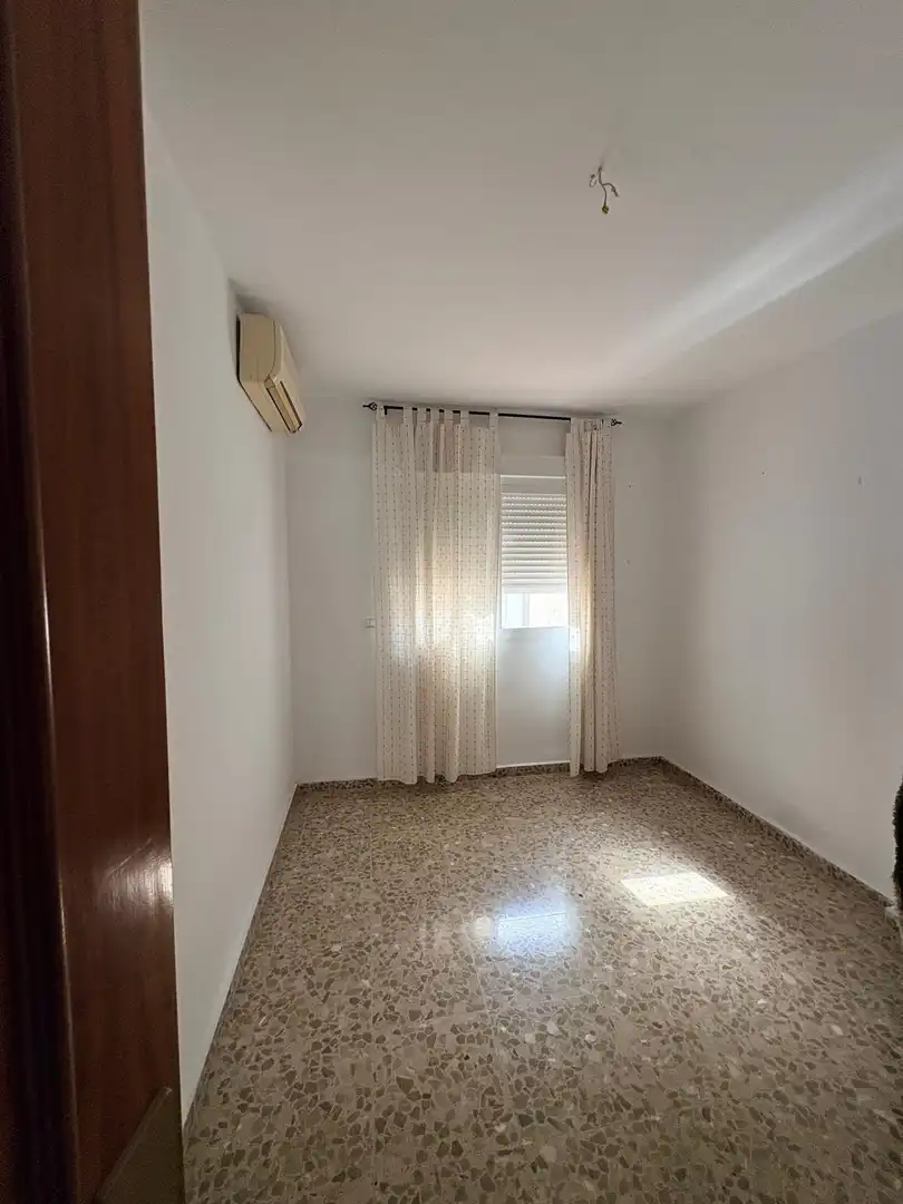 Bedroom of Flat for rent in Motril  with Air Conditioner and Balcony