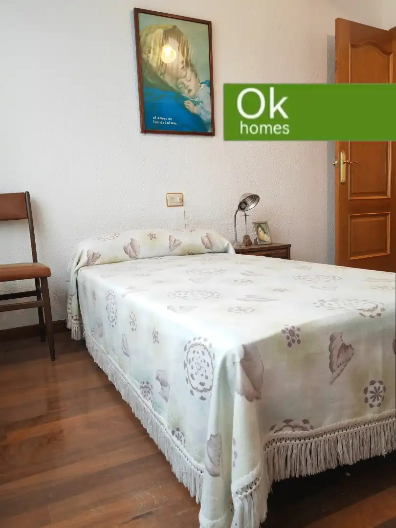 Bedroom of Detached homes for sale in Curtis  with Heating, Private garden and Parquet flooring
