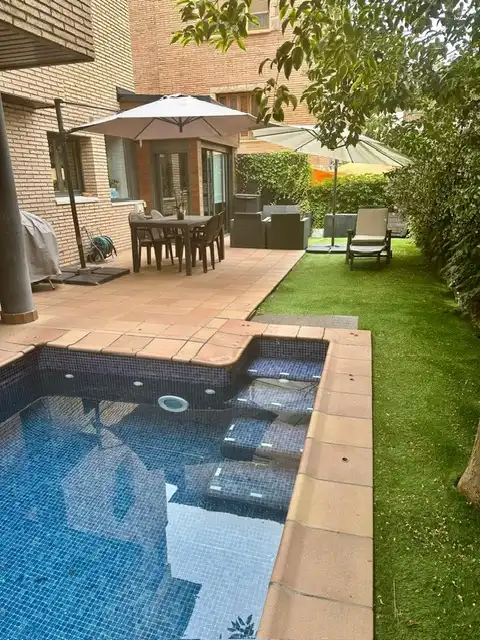 Terraza de Planta baja de alquiler en Sant Cugat del Vallès con Calefacción, Jardín privado y Parquet
