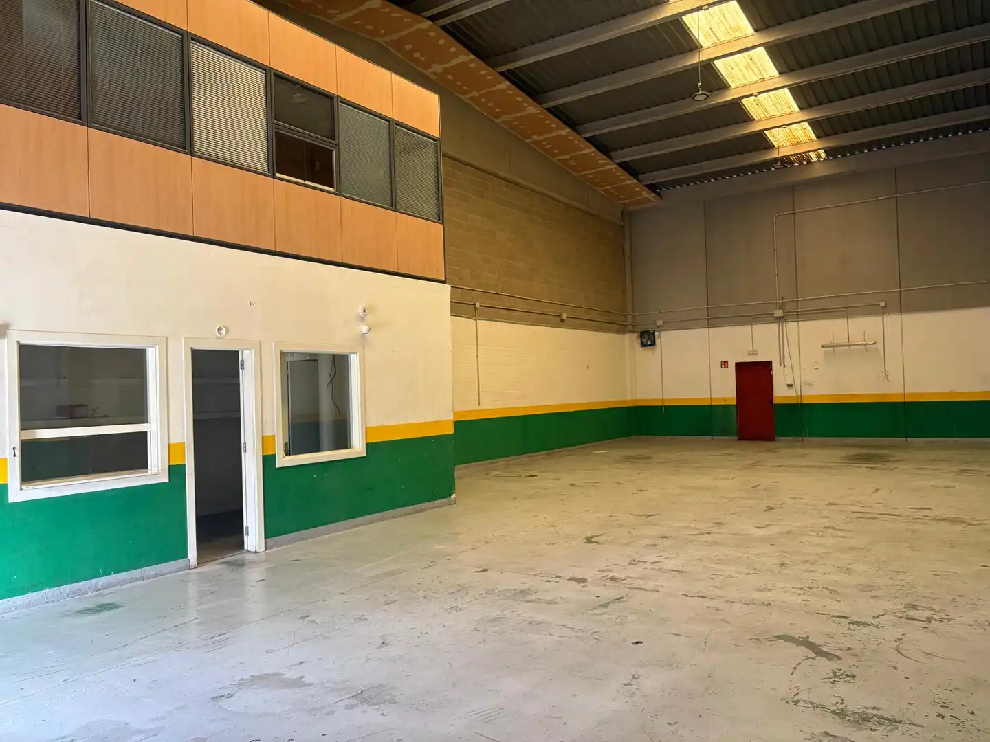 Nau industrial en venda en La Jonquera, Girona