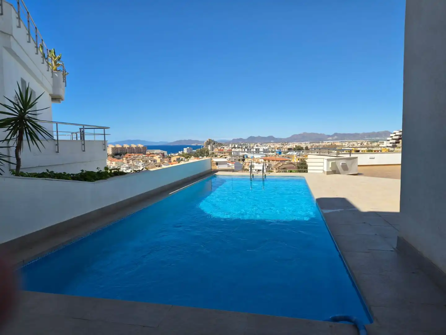 Schwimmbecken von Haus oder Chalet zum Verkauf in Águilas mit Klimaanlage und Schwimmbad