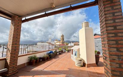 Außenansicht von Dachboden zum verkauf in Los Barrios mit Terrasse