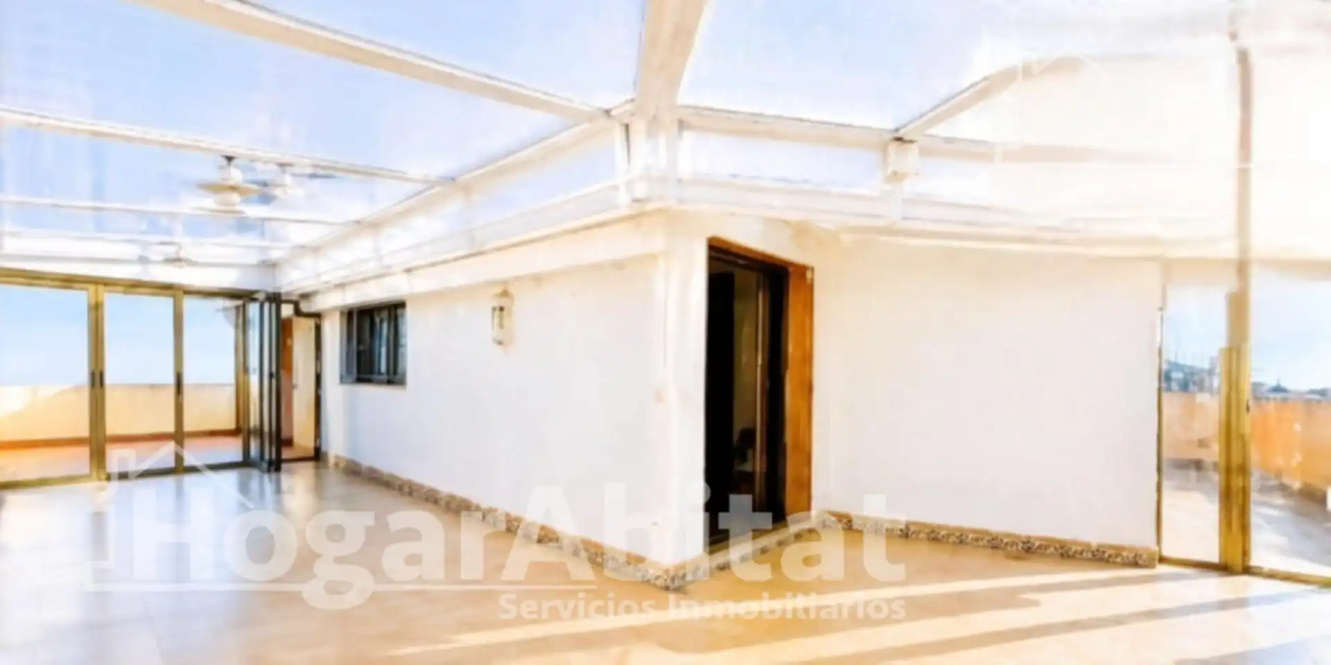 Ático con ascensor en venta en Avenida Doctor Clarà