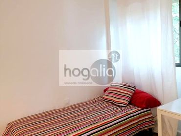 Studio with lift to rent in Sur