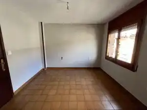 Einfamilien-Reihenhaus zum Verkauf in Vic mit Heizung, Terrasse und Ofen