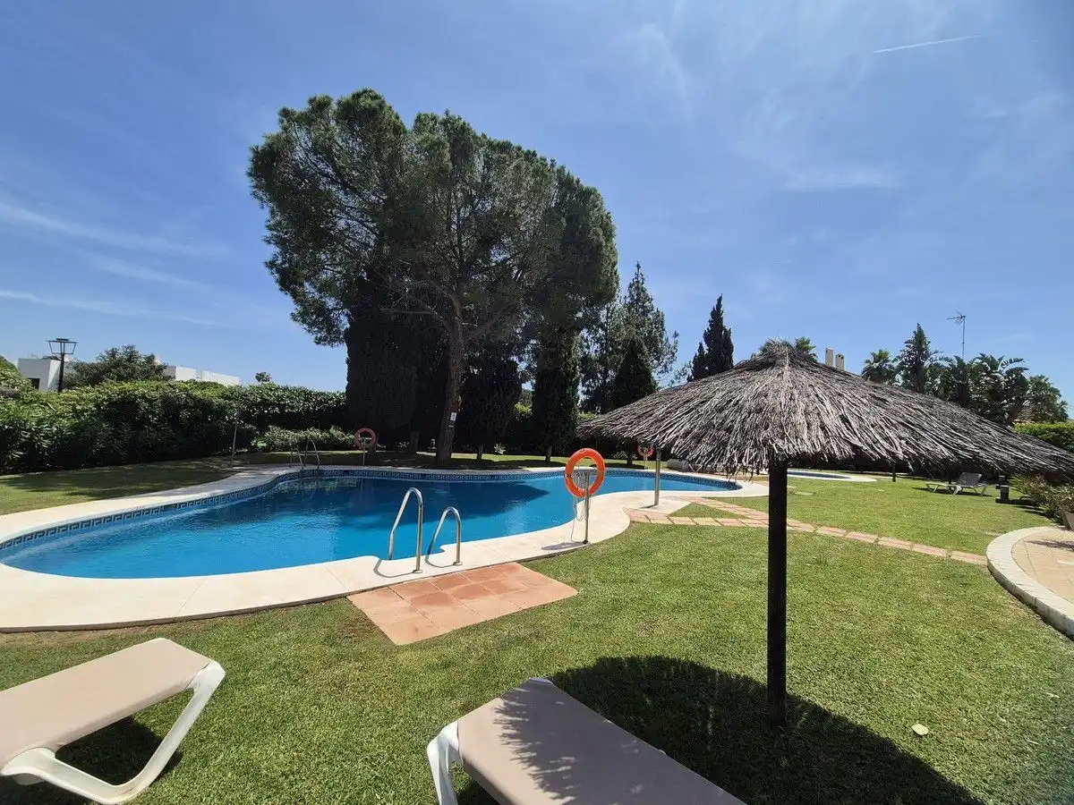 Piscina de Apartament de lloguer en Marbella amb Aire condicionat, Calefacció i Terrassa