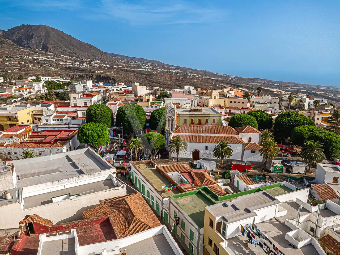 Vista exterior de Casa adosada en venta en Guía de Isora interior