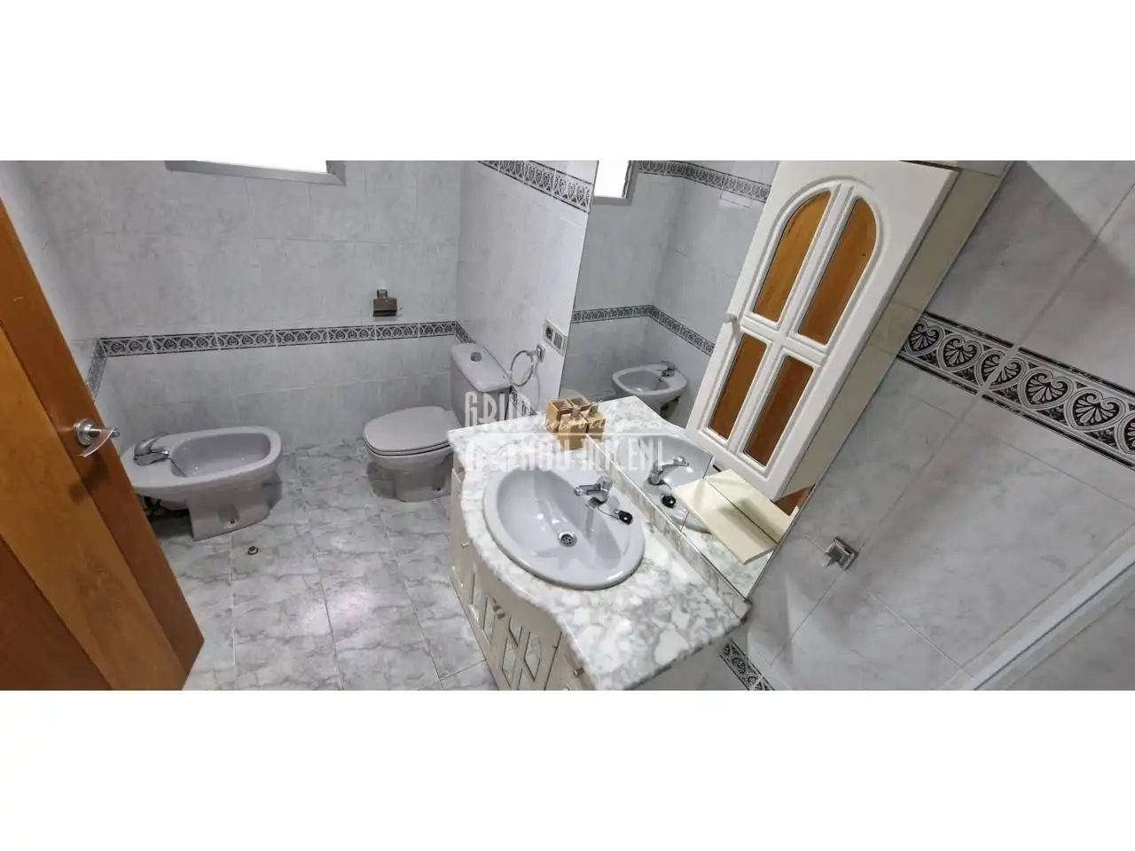 Badezimmer von Wohnung zur Miete in Albal mit Klimaanlage, Heizung und Möbliert