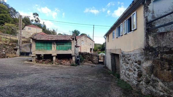 Exterior view of House or chalet for sale in A Cañiza    with Heating, Private garden and Terrace