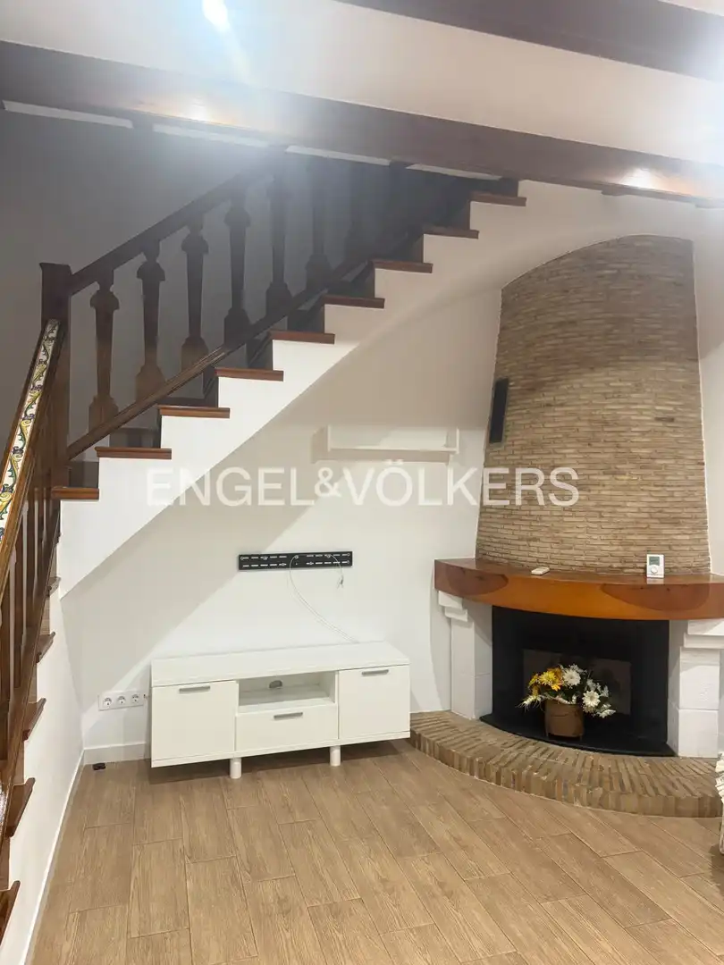 Maison avec terrasse à louer à Carrer Marqués de Dosaigües