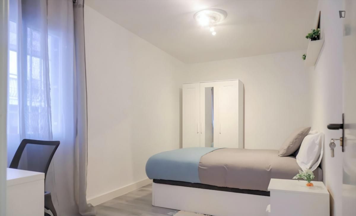 Apartment to share in Almendrales