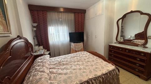 Foto 2 de Piso en venta en Carrer Bonestar, La Gavarra, Cornellà de Llobregat