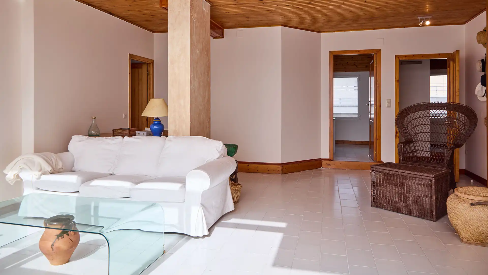 Sala d'estar de Àtic en venda en Sanxenxo amb Calefacció, Terrassa i Piscina