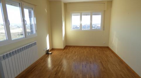 Foto 3 de Pis en venda a Portillejo - Valdegastea,  Logroño